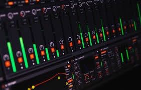 Common Mistakes Artists Make in Mixing and Mastering – And How to Fix Them